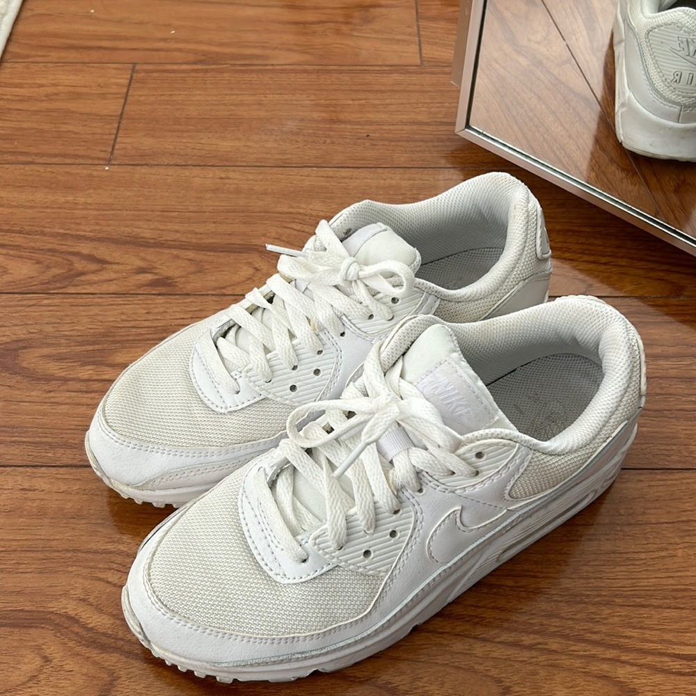 Womens Nike Air max